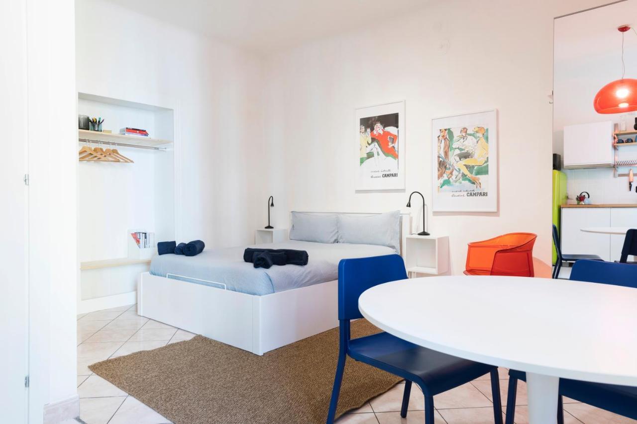 Xenia Apartments - Stylish Colorful Apt- Upbeat & Well-Connected Area Milan Bagian luar foto